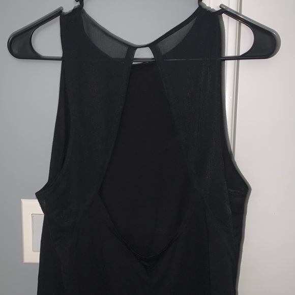 Women’s Nike Workout Tank - Picture 2 of 4
